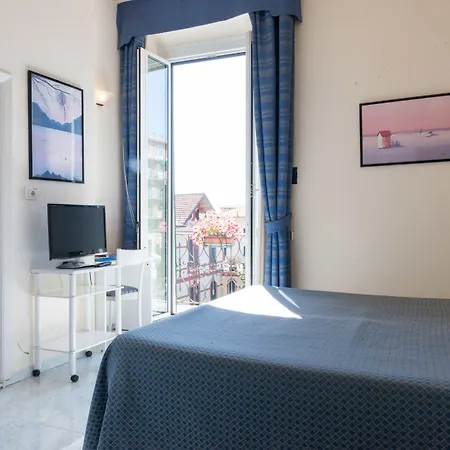 Hotell Stella 3*